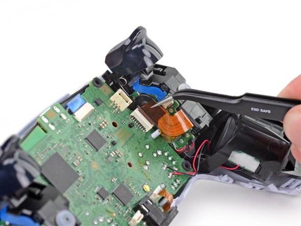 Шаг 22: Отключи блок левого курка, фото 1