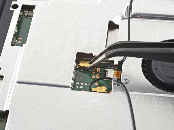 Шаг 12: Отключи основную антенну Wi-Fi, фото 1
